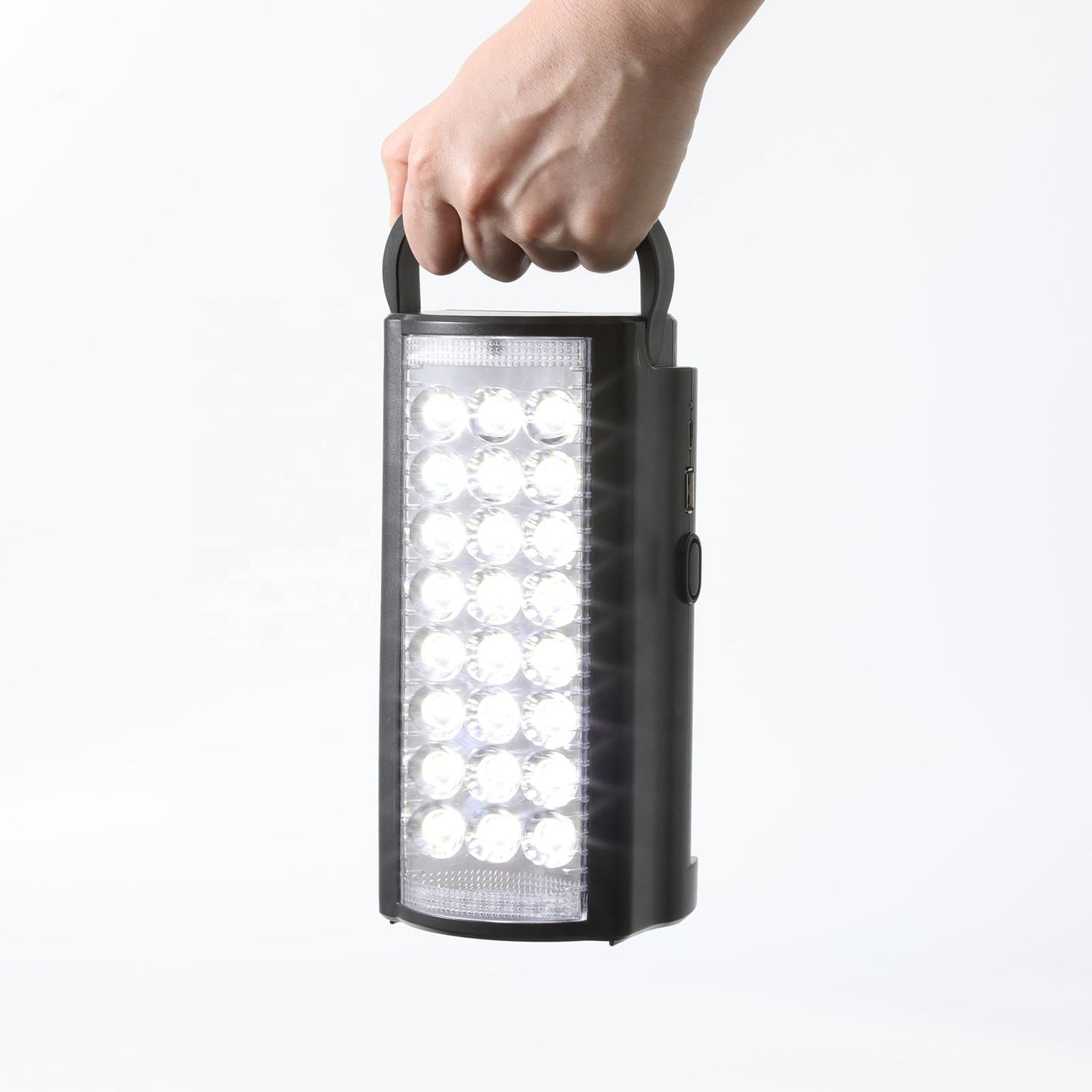 Lanterne LED Multifonction Rechargeable – Votre arme secrète contre les coupures !