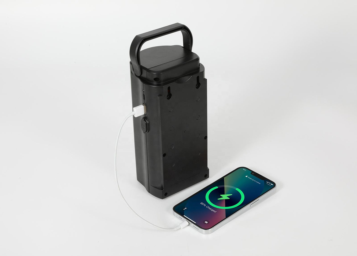 Lanterne LED Multifonction Rechargeable – Votre arme secrète contre les coupures !